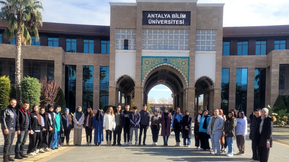 Antalya Bilim Üniversitesine gezi düzenledik.